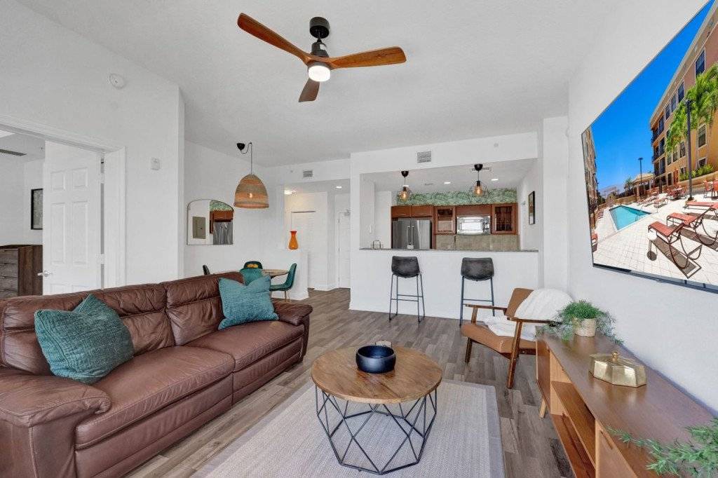 Lake Worth Condo | 103 m² Condo ∙ 2 bedrooms ∙ 5 guests
