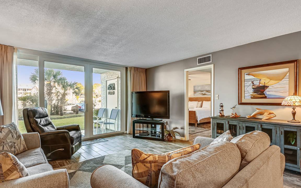 Holiday Isle Condo | 109 m² Condo ∙ 2 bedrooms ∙ 6 guests