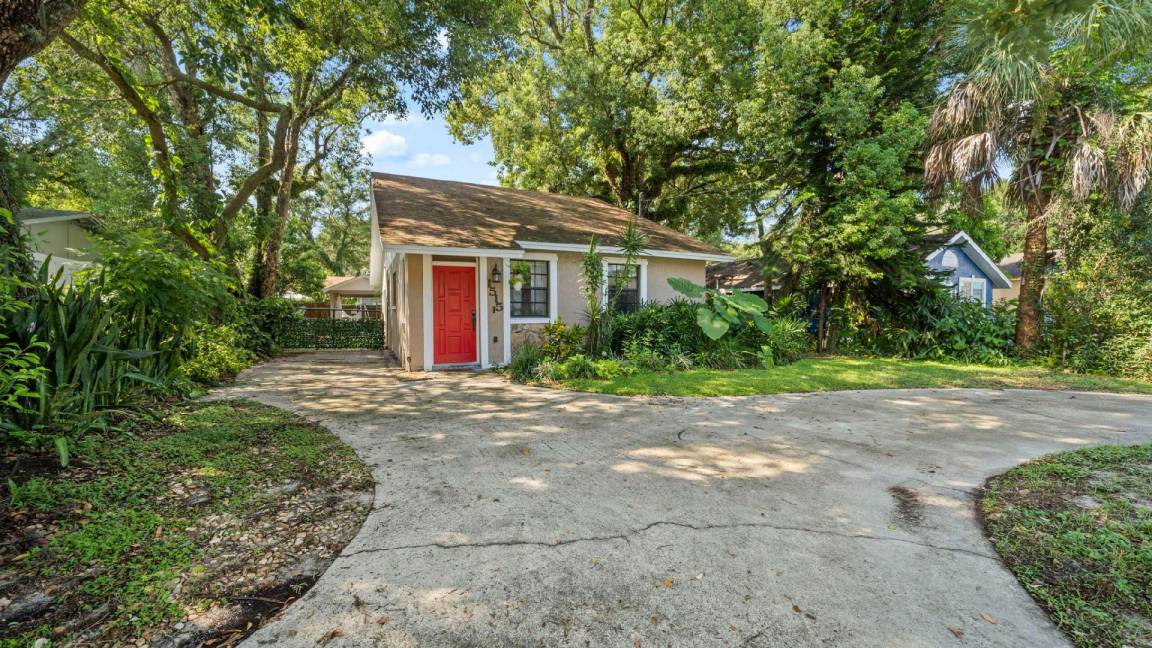 Old Seminole Heights House | 140 m² House ∙ 3 bedrooms ∙ 10 guests