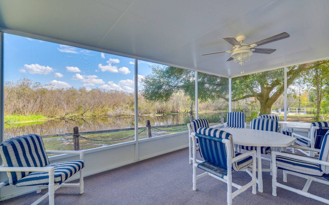 Floral City House | 148 m² House ∙ 3 bedrooms ∙ 6 guests