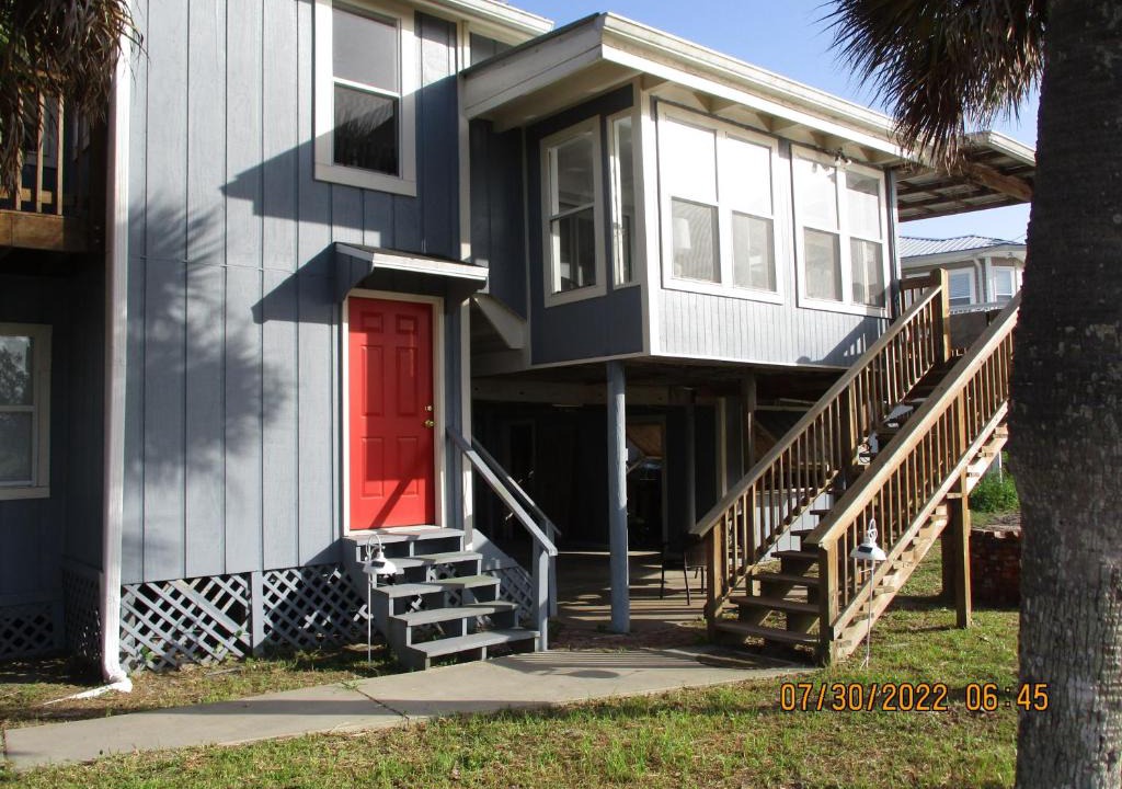 Salem House | 150 King Fisher Rd.