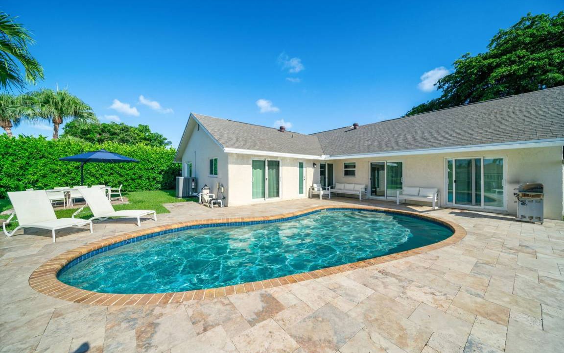 Tropic Palms House | 158 m² House ∙ 3 bedrooms ∙ 8 guests
