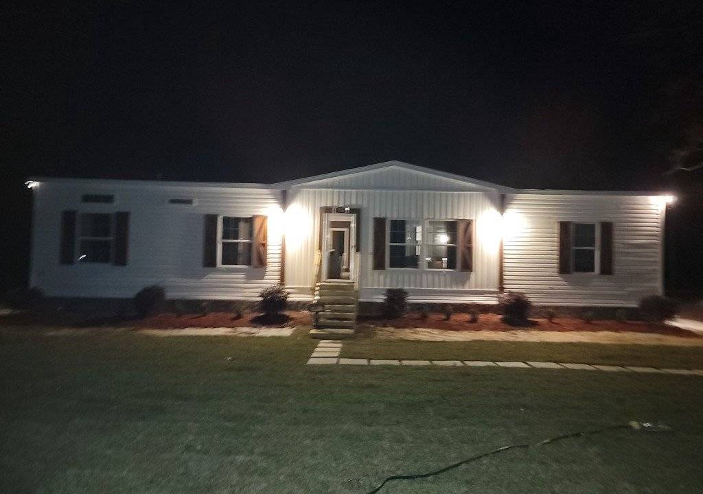 Bronson House | 167 m² House ∙ 3 bedrooms ∙ 8 guests