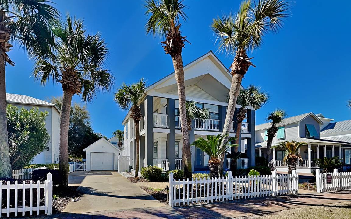 Crystal Shores House | 177 m² House ∙ 3 bedrooms ∙ 10 guests
