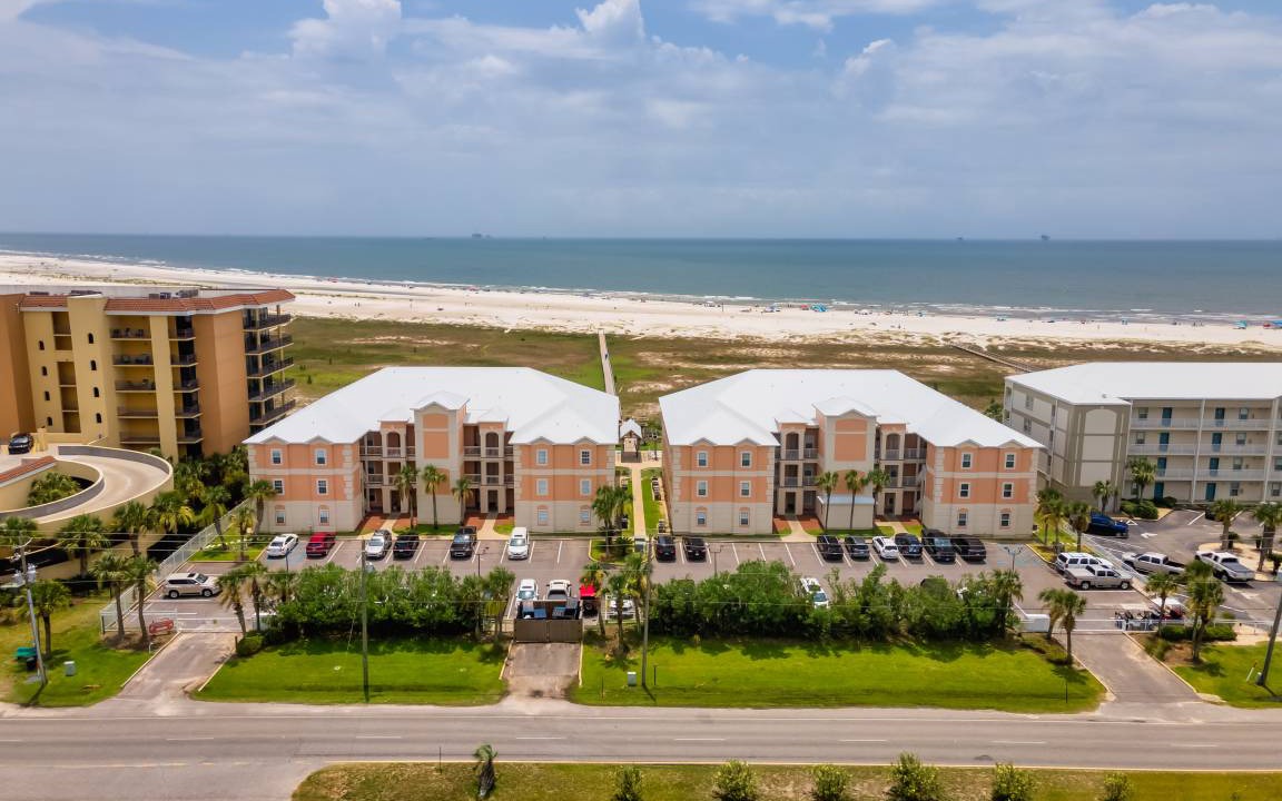 Dauphin Island Condo | 186 m² Condo ∙ 4 bedrooms ∙ 12 guests