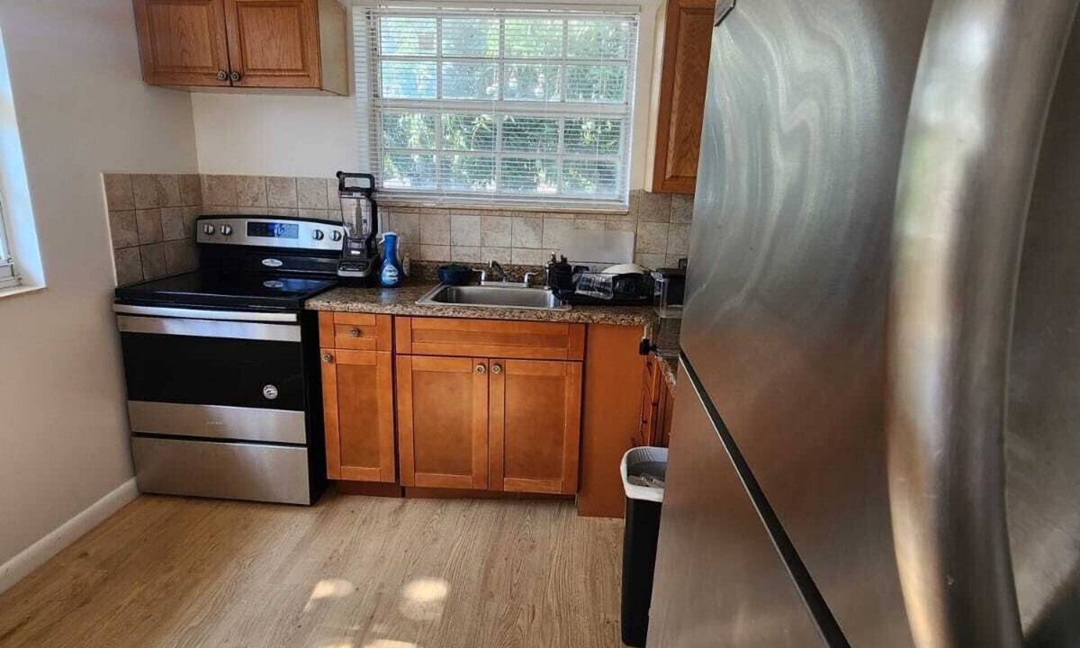 West Little River Apartment | 2 Bedroom Apartment in Miami
