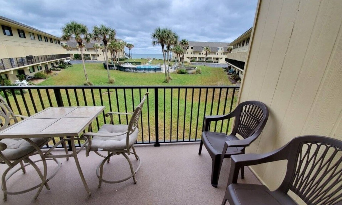Summerhouse | Crescent Beach