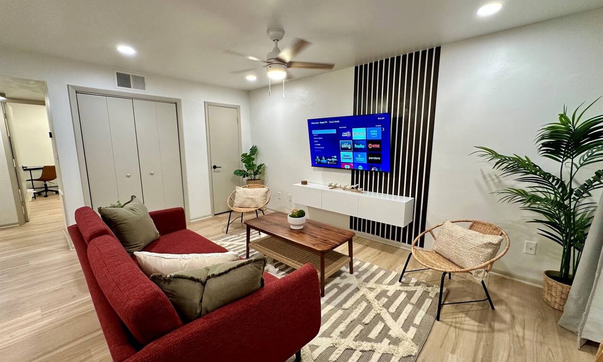 East Ocean View Apartment | 2 king beds -2nd fl walk 2 beach apt3