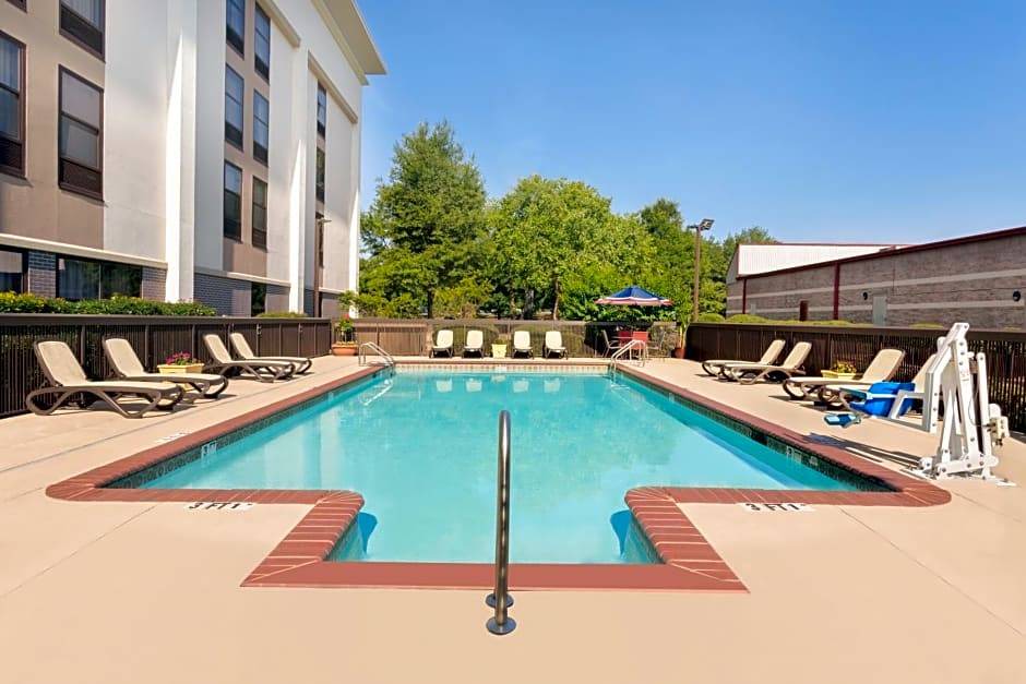 New Castle Hotel | 2-Star Hotel ∙ Hampton Inn Birmingham-Trussville