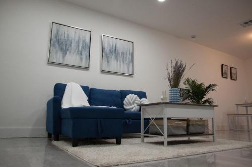 Central Fort Lauderdale Apartment | 20 OFF BLUE WAVE 10min Beach and Airport