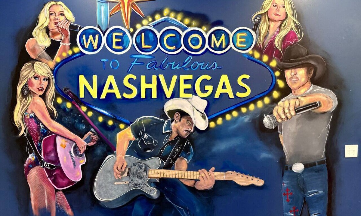 Inglewood Apartment | 20 Person Nashville NashVegas Hangout with 20 Beds