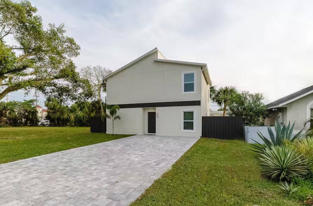 Cocoa House | 204 m² House ∙ 4 bedrooms ∙ 10 guests