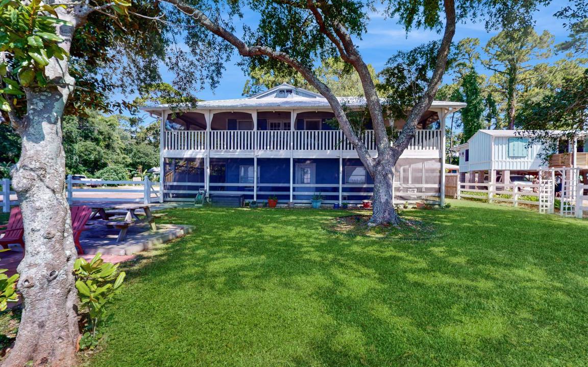 Eastpoint House | 223 m² House ∙ 3 bedrooms ∙ 6 guests