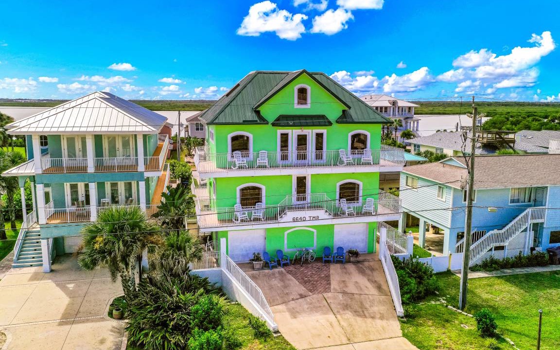 Bethune Beach House | 232 m² House ∙ 3 bedrooms ∙ 8 guests