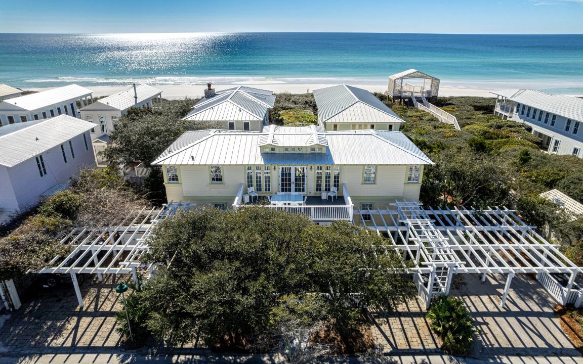 Seaside House | 244 m² House ∙ 6 bedrooms ∙ 12 guests