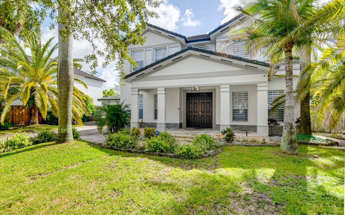 Ludlam House | 269 m² House ∙ 5 bedrooms ∙ 10 guests