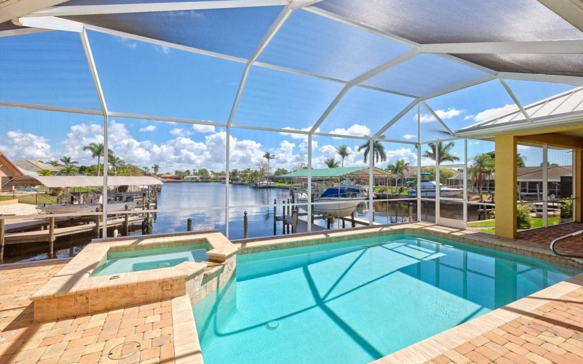 Caloosahatchee Villa | 288 m² Villa ∙ 4 bedrooms ∙ 10 guests