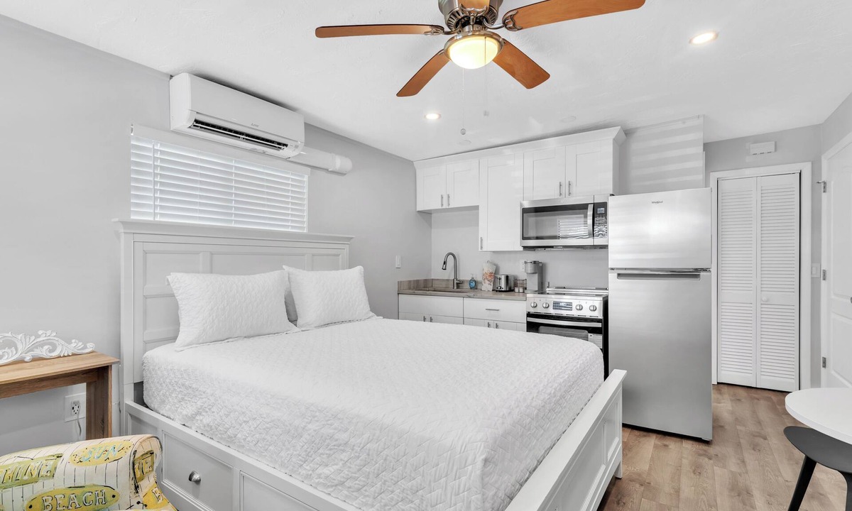 Renovated At Cottages | Safety Harbor