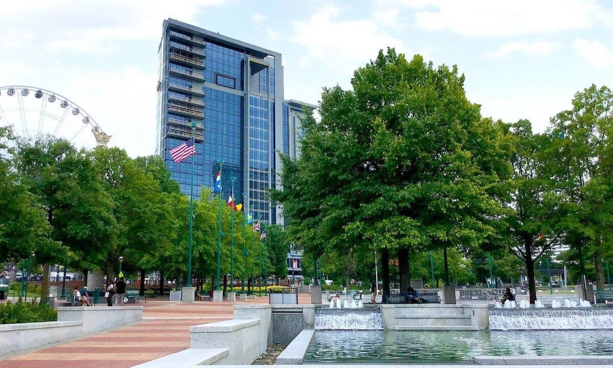 Luckie-Marietta District Condo | 2BD/Atlanta - Downtown w/Rooftop Pool and Pool Bar!