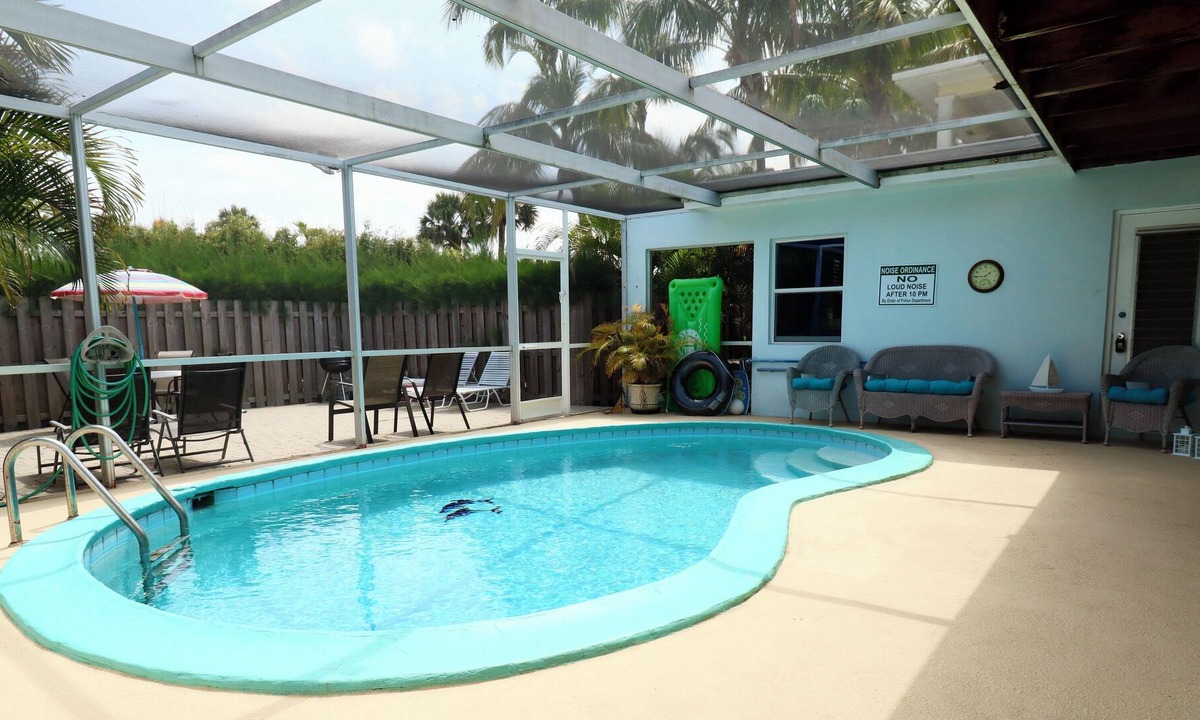 Sugar Sands House | 3/2 Beach House W/ Pool | Near WPB + Peanut Island