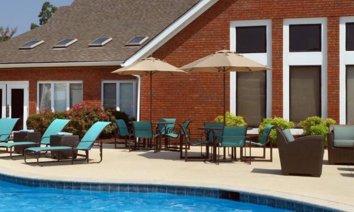 Crestline Heights House | 3 Budget-friendly Units W/ Kitchen, Living area & Fireplace! Pets Allowed, Pool