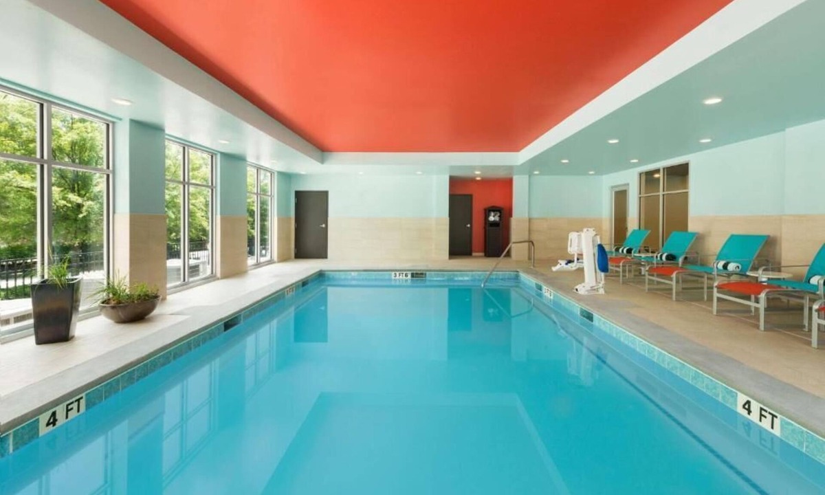 Sandy Springs Hotel | 3 Chic Queen Studio Escape | Free Parking, Breakfast & Pool Access, Pets Welcome