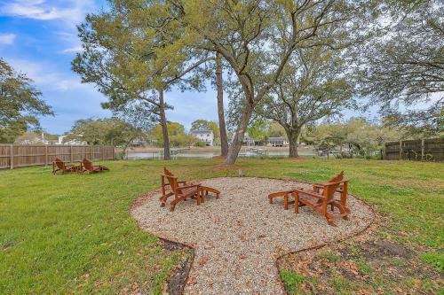 Charleston House | 3 Mi to Beach, Waterfront Charleston Home w/Patio
