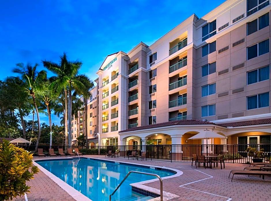Weston Hotel | 3-Star Hotel ∙ Courtyard by Marriott Fort Lauderdale Weston
