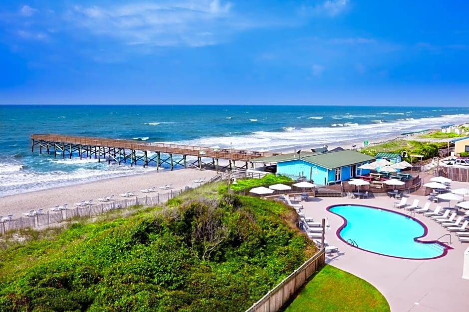 Atlantic Beach Hotel | 3-Star Hotel ∙ DoubleTree by Hilton Atlantic Beach Oceanfront