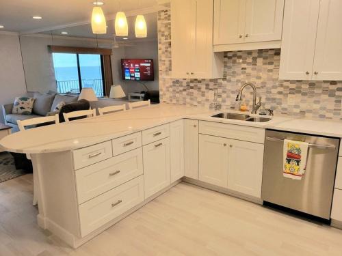 New Smyrna Beach Apartment | 311 - Perfect 1 Bdrm with Stunning Views!
