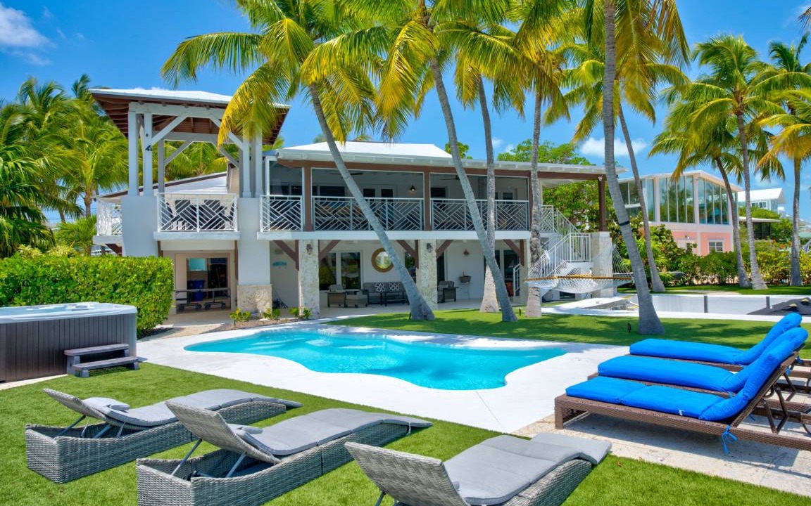 Lime Grove Estates House | 325 m² House ∙ 5 bedrooms ∙ 12 guests