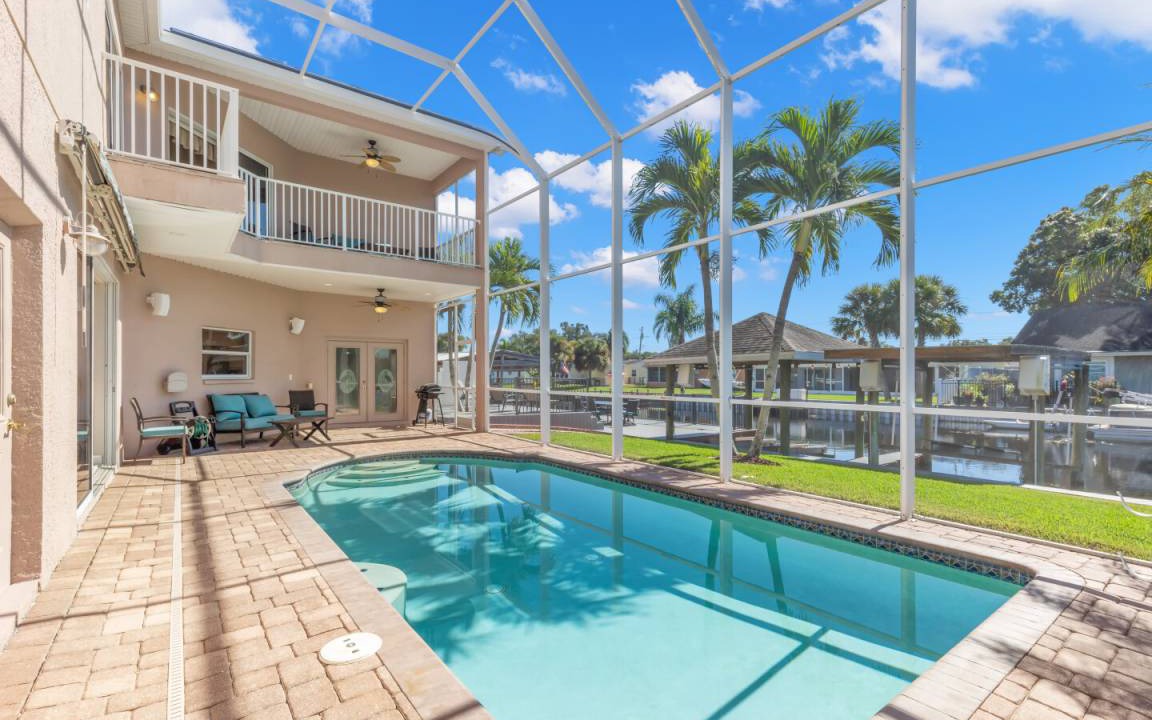 Palm Harbor House | 325 m² House ∙ 5 bedrooms ∙ 10 guests