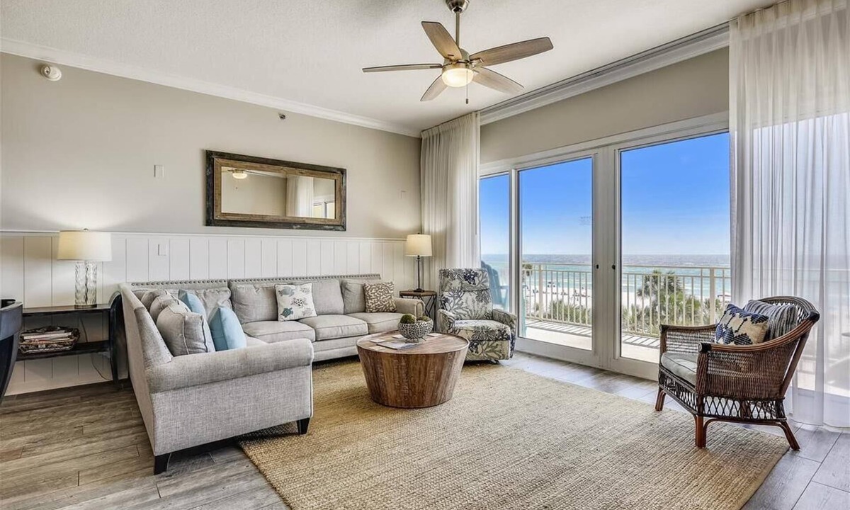 Sterling Beach Panama City | Thomas Drive