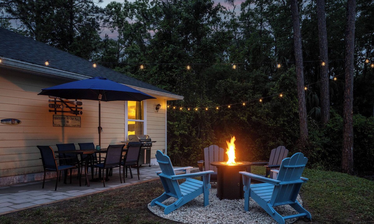 St. Augustine House | 3BR Family Retreat Beach & Old City Sleeps 8