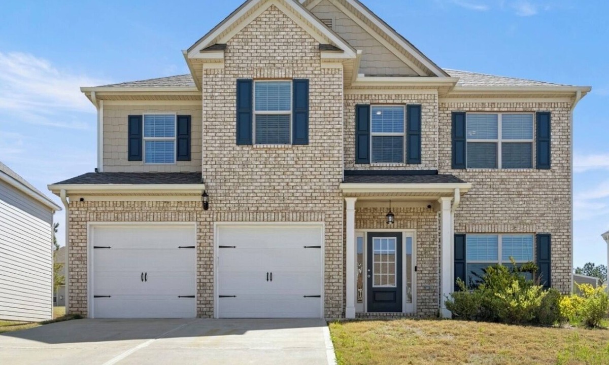 Conyers House | 4-bedroom house in delightful Conyers with AC