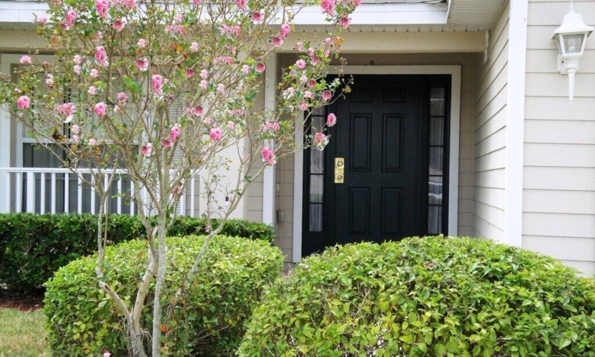 Kissimmee House | 4 bedroom pool home with conservation view on gated golf community of Remington