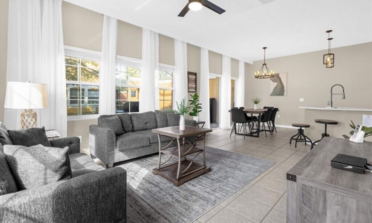 Lake Berkley House | 4 Bedrooms/3 Bathrooms/Terra Verde (4725 VB)
