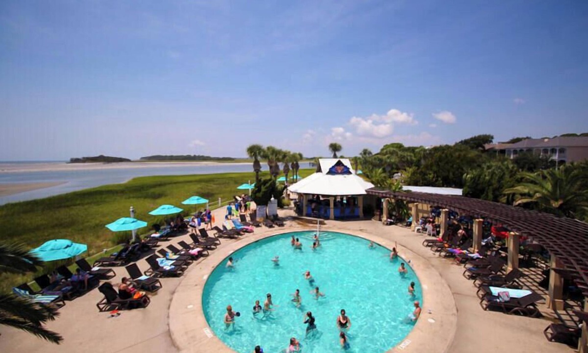 Saint Helena Island Cottage | 45 Davis Love Dr