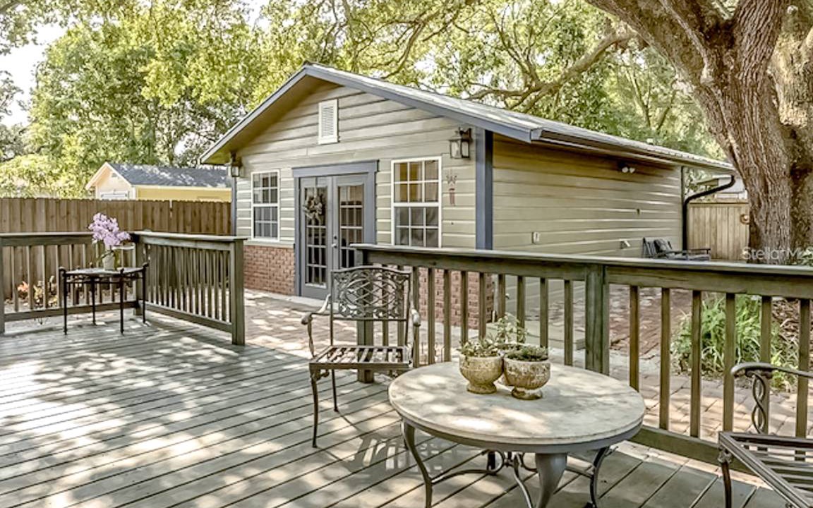 South Seminole Heights Cottage | 47 m² Cabin ∙ 1 bedroom ∙ 4 guests