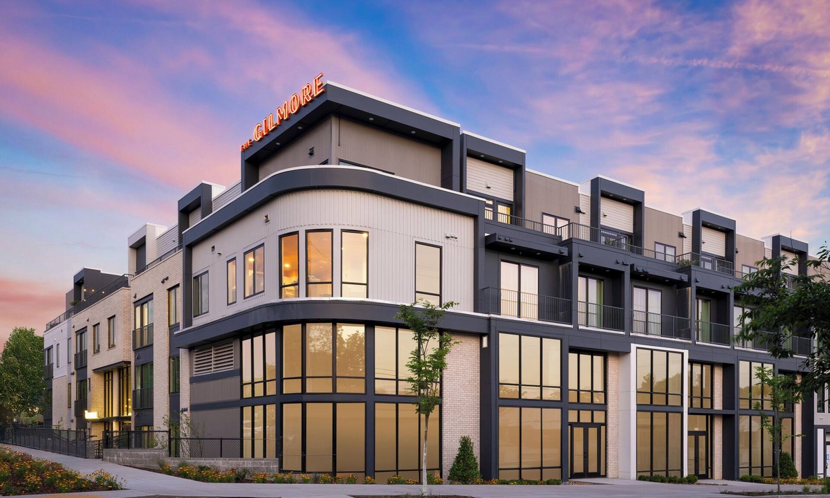 12 South Condo | 4BR Suite + Balcony + Rooftop | 12 South Top-Rated Hotel | The Gilmore