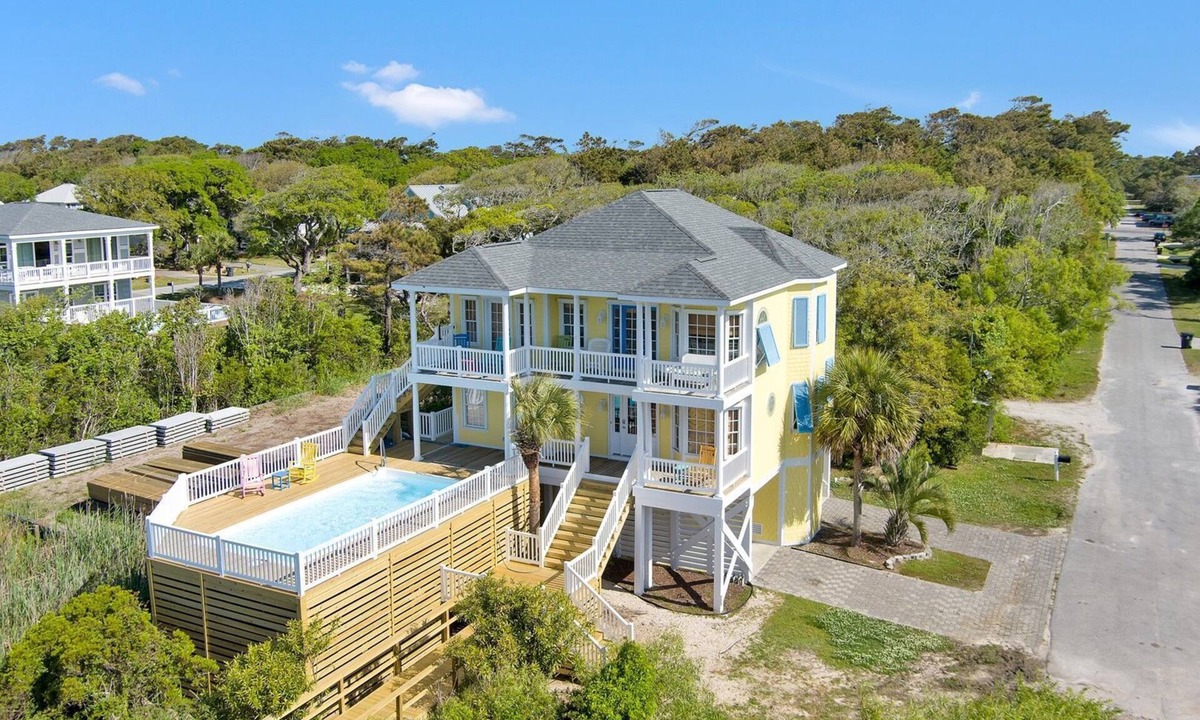 Long Beach House | 5BR/3.5BA Home - Oceanfront, NEW POOL, PRIVATE BOARDWALK TO BEACH,Sleeps14