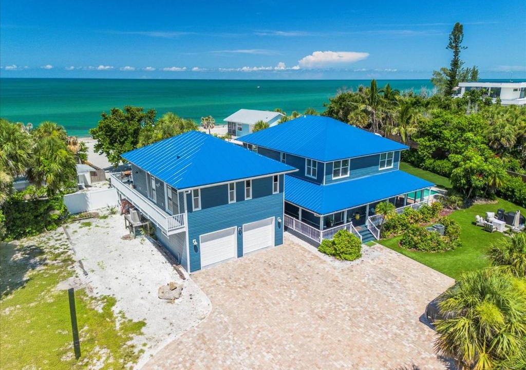 Englewood House | 6BR, Pool & Putting Green Estate on Manasota Key Beach