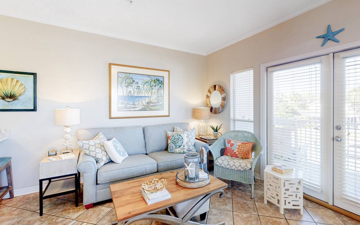Crystal Beach Condo | 70 m² Condo ∙ 1 bedroom ∙ 4 guests