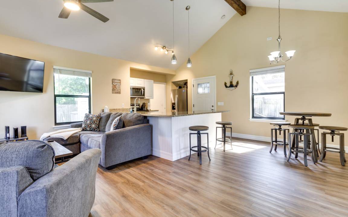 St. Cloud House | 72 m² House ∙ 2 bedrooms ∙ 6 guests