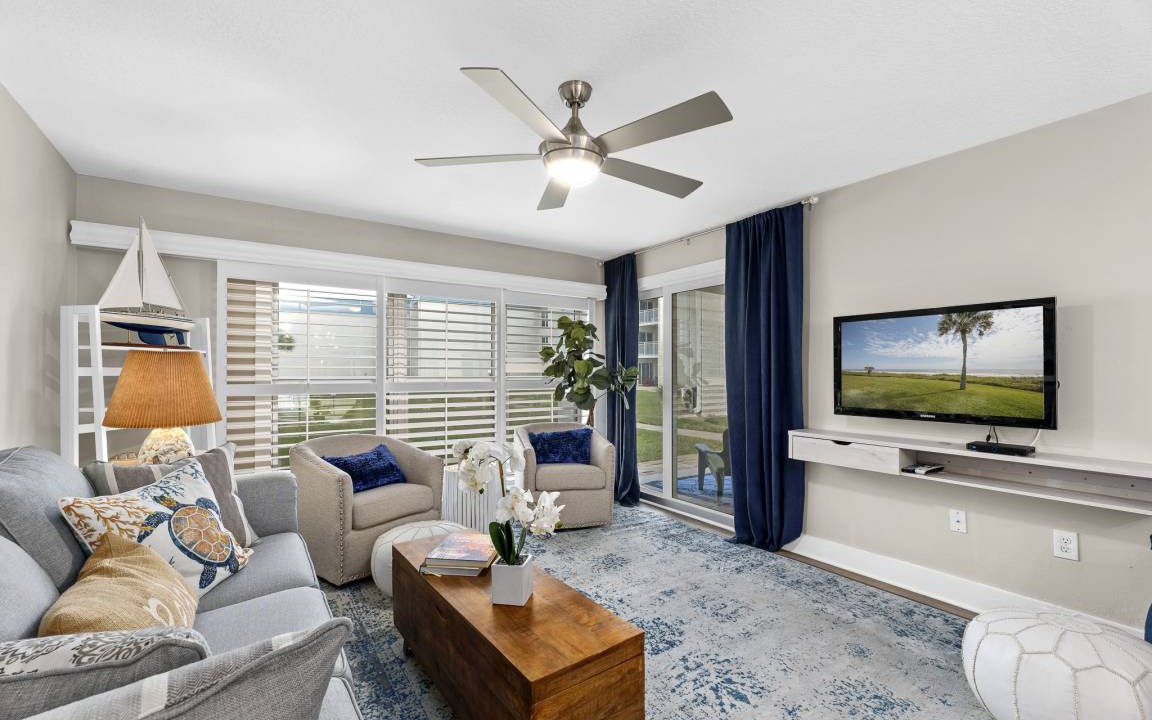 Crescent Beach Condo | 88 m² Condo ∙ 1 bedroom ∙ 4 guests