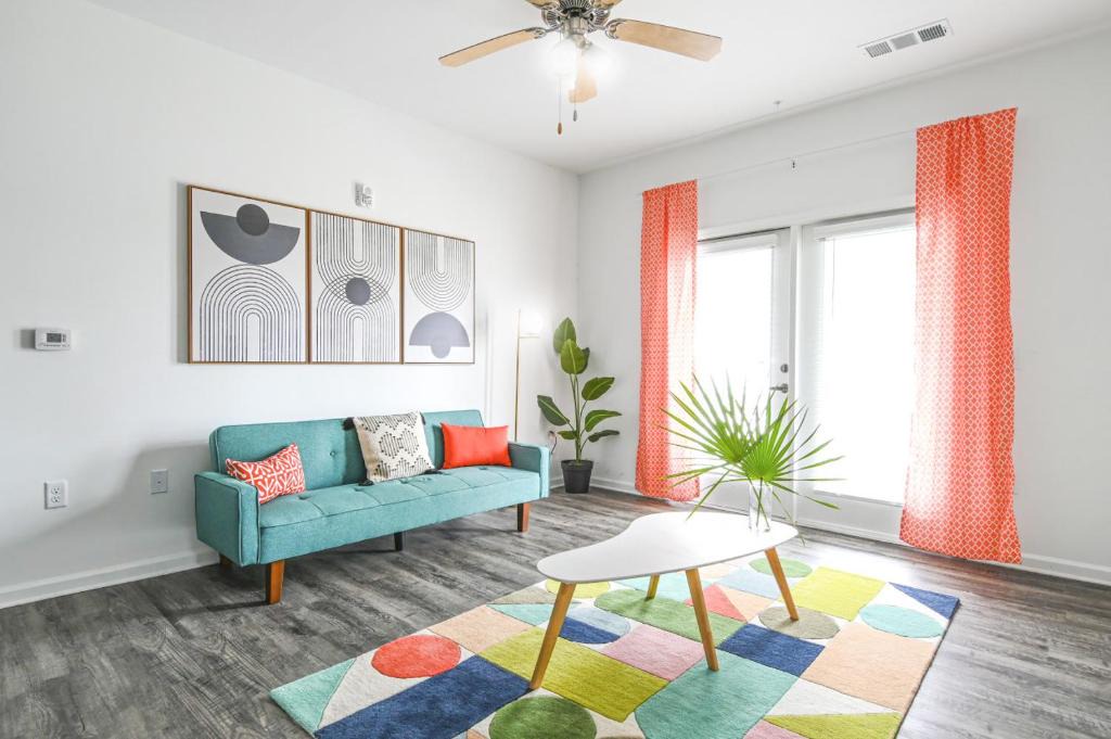 Orange Park Apartment | 9104- 1 Bed Sleeps 4 -Pool-Gym-Pet-EV