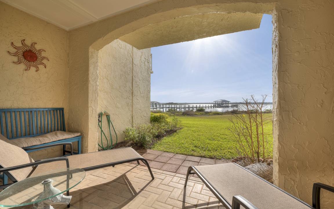 Crescent Beach Condo | 93 m² Condo ∙ 2 bedrooms ∙ 4 guests
