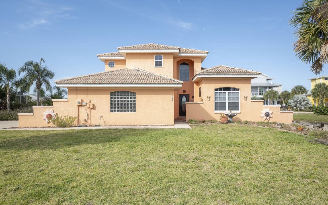Marineland Acres House | 9863SUNSHINEBCHFBNH - Sunshine Beach