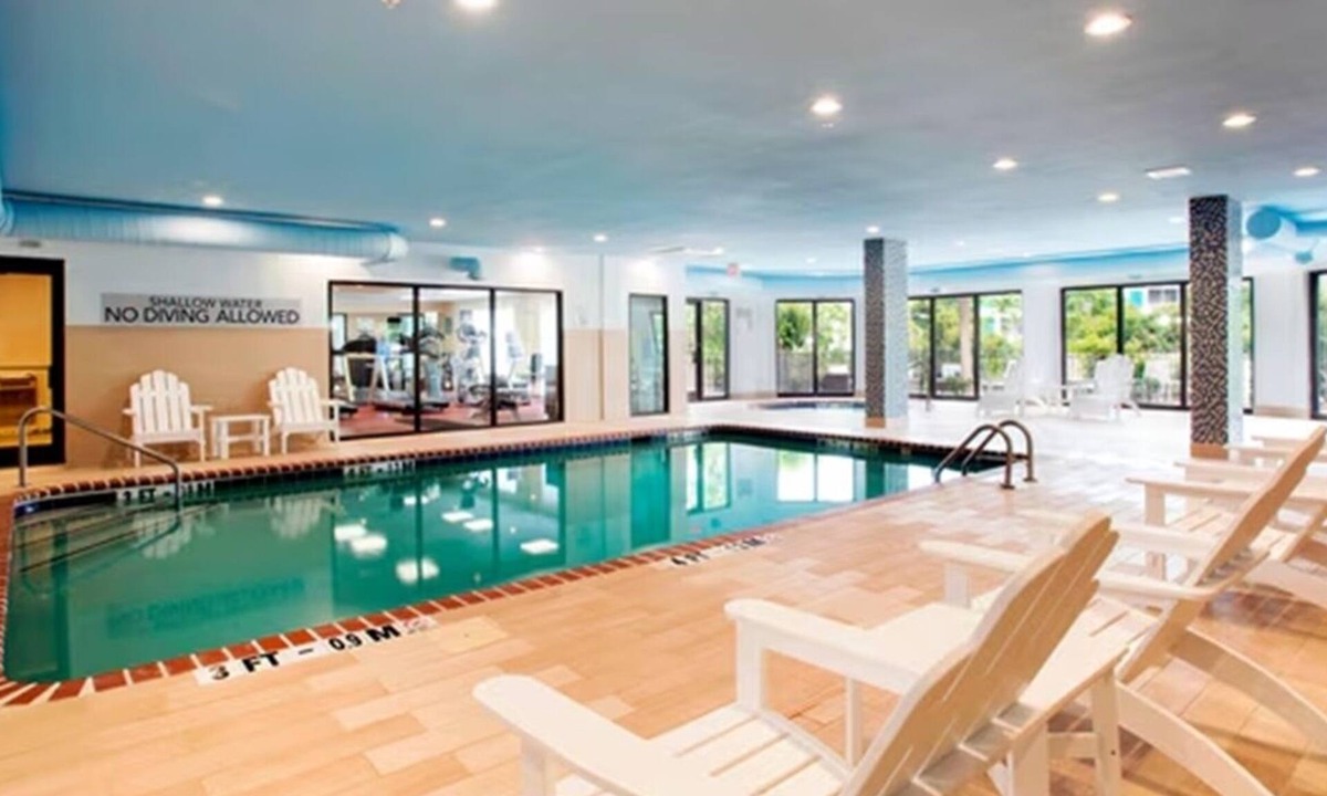 North Myrtle Beach Hotel | A Place You'll Surely Enjoy! 2 Relaxing Units, Indoor Pool, Pets Allowed!