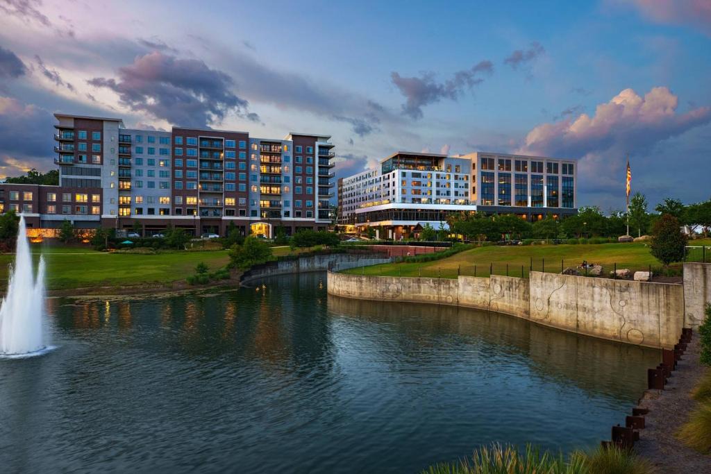 Capitol Hill Hotel | AC Hotel by Marriott Tallahassee Universities at the Capitol